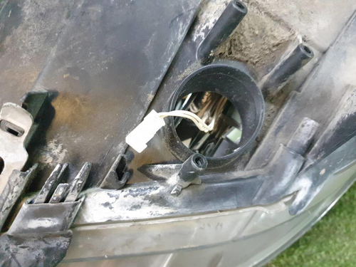 Битая Фара правая BMW 5er F10 (2009-2013) ксенон