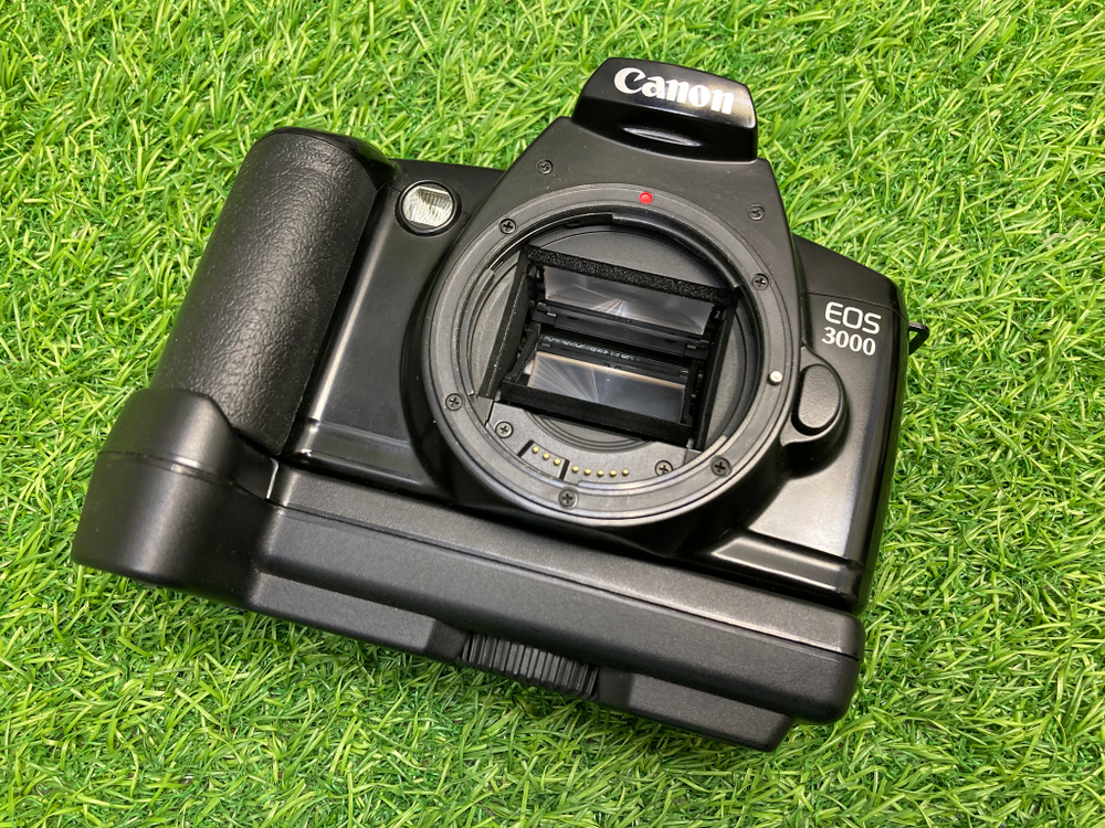 Canon EOS 3000 kit EF 28-80mm 3.5 5-5.6 II