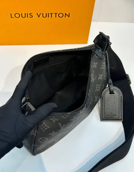 Сумка Louis Vuitton Pochette Accessoire XL