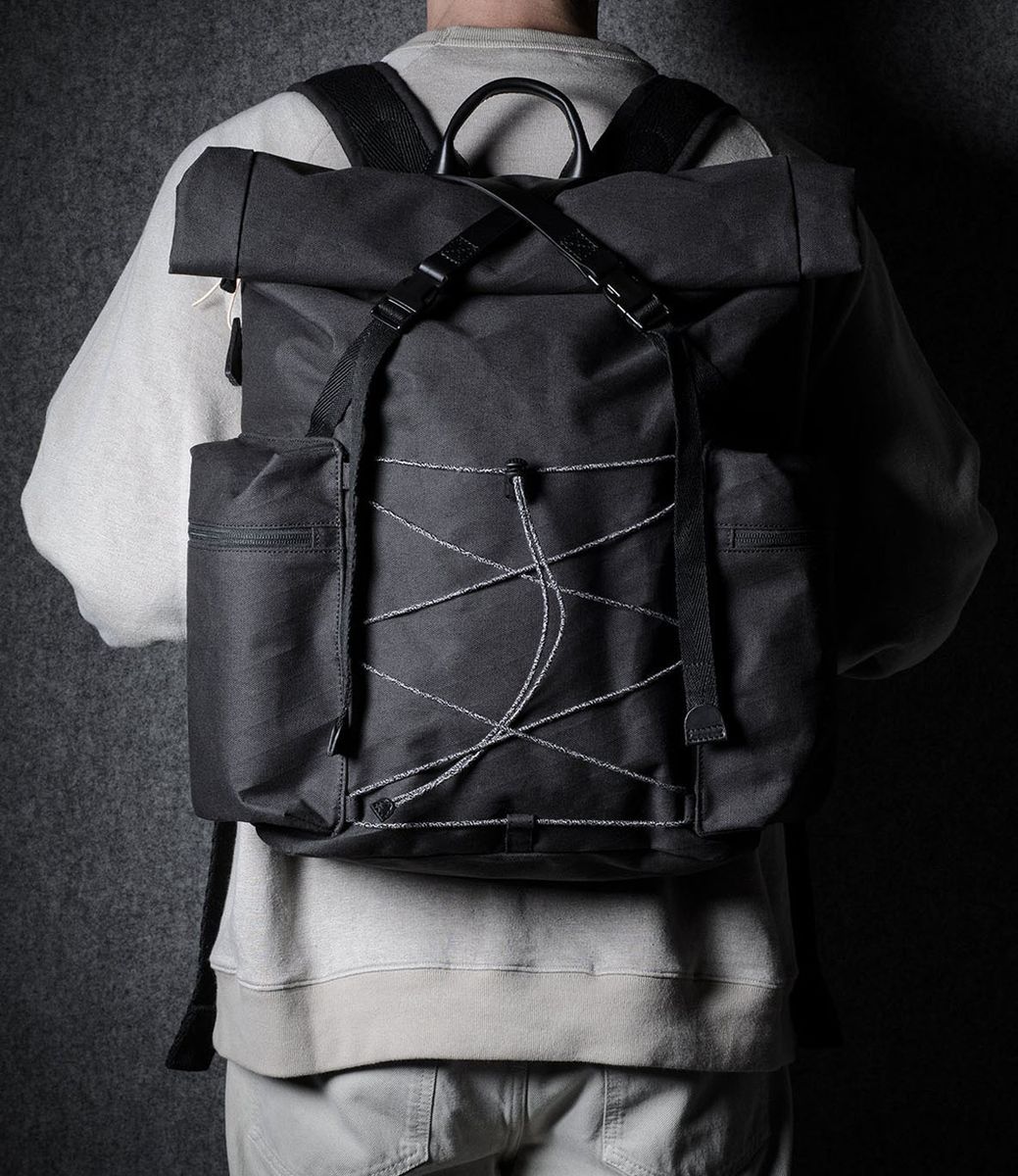 Hard Graft Roll-Top Black Charcoal — рюкзак для путешествий