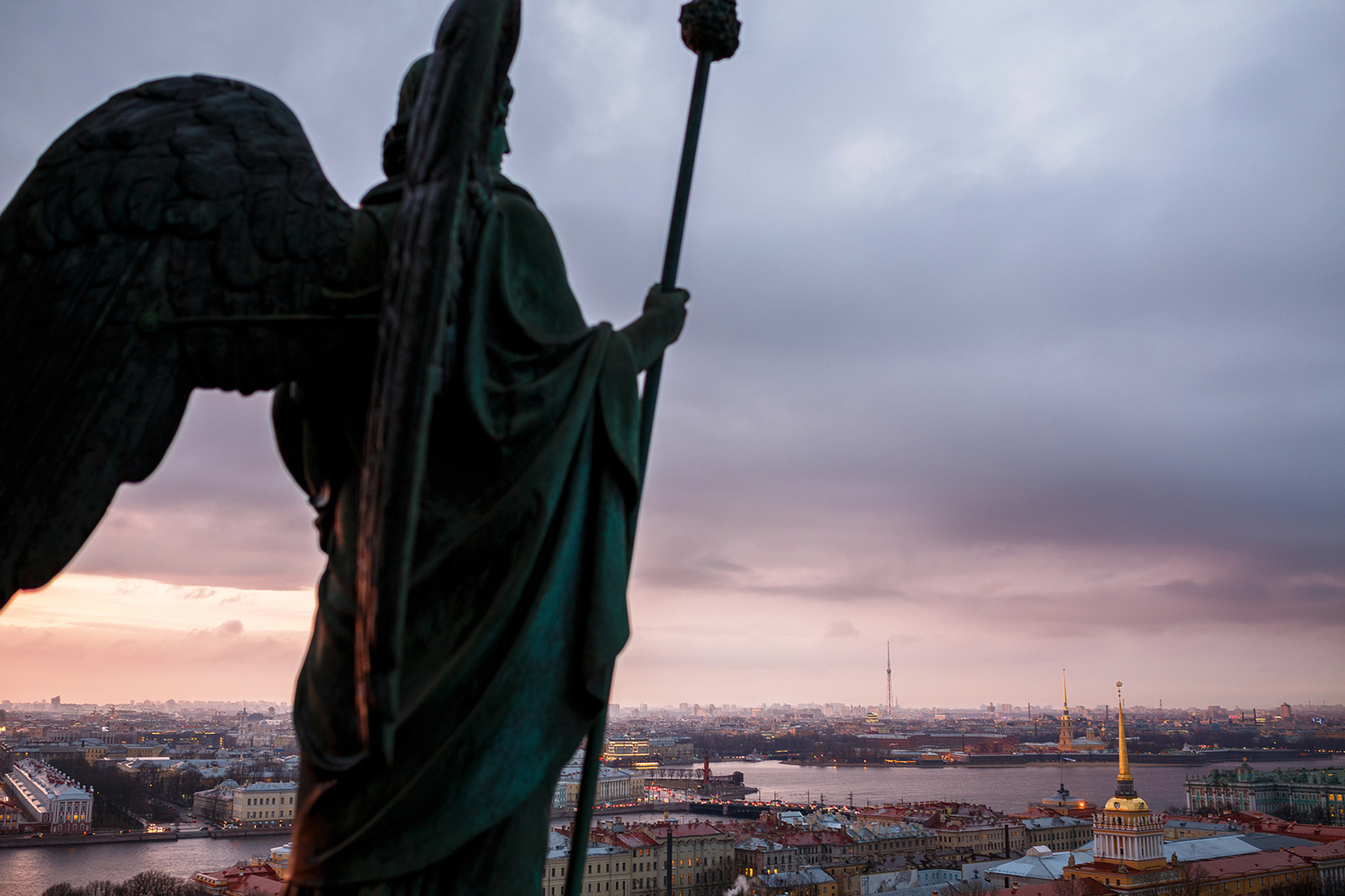 КРАСНЫЙ АНГЕЛ / RED ANGEL