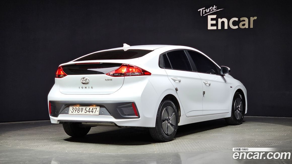 Hyundai The New Ionic Hybrid 1.6 HEV (08.2019)