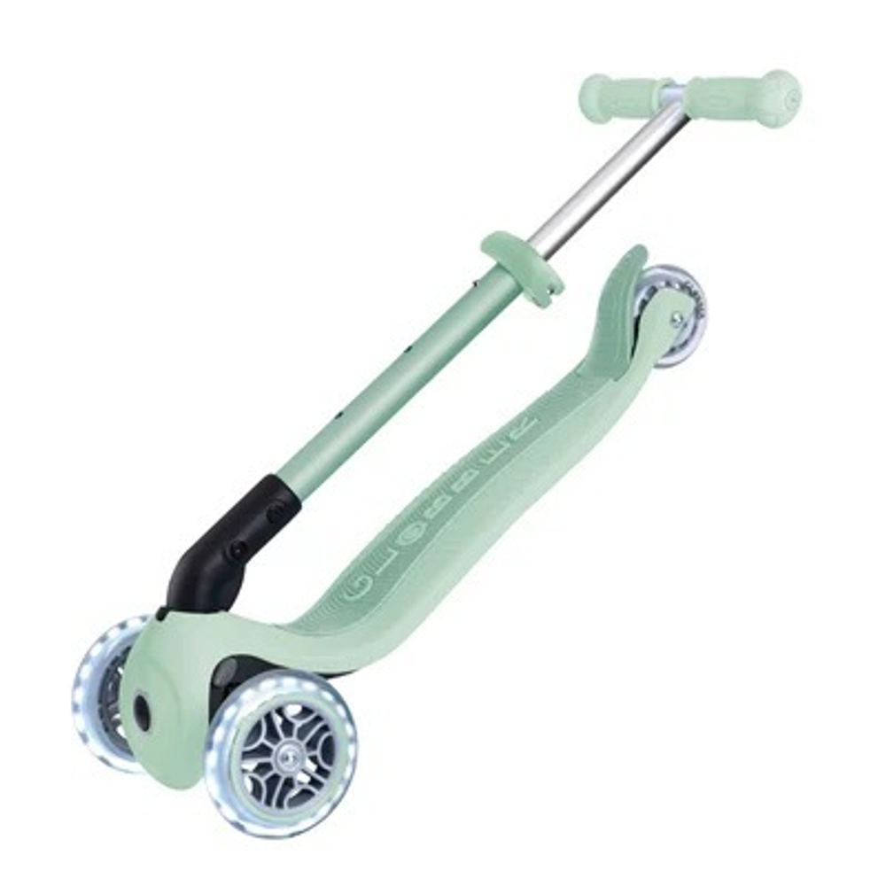 Самокат Globber Junior Foldable Lights Ecologic зеленый