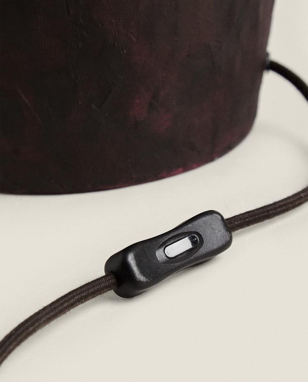 ZARA HOME КЕРАМИЧЕСКАЯ НАСТОЛЬНАЯ ЛАМПА С ЛЬНЯНЫМ АБАЖУРОМ