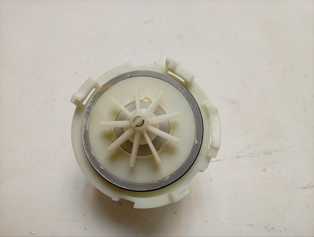 ESL98330 ктп2 Сливной насос для посудомоечных машин AEG Electrolux Zanussi 140000604011 б/у
