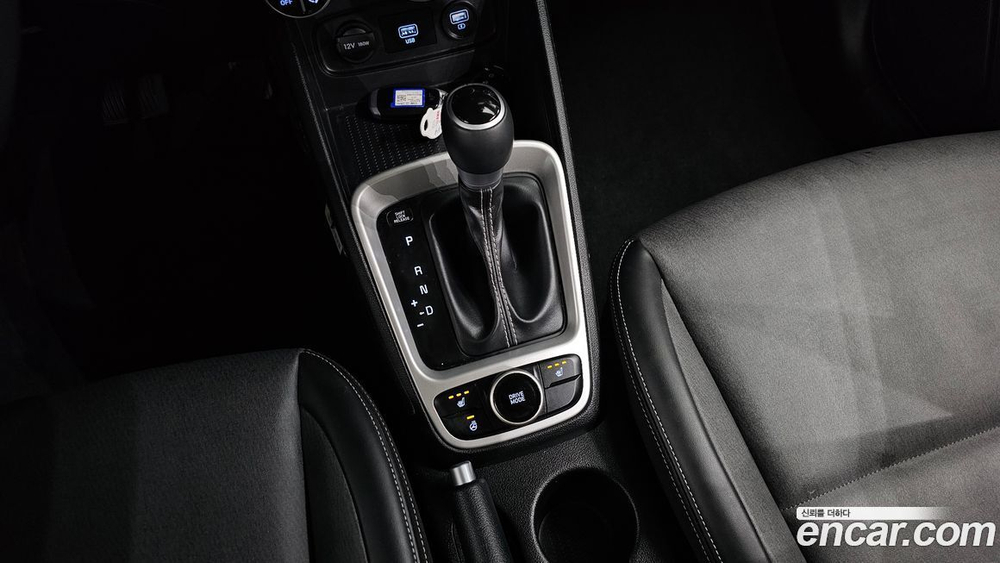 Hyundai Venue 1.6 Modern (05.2020)