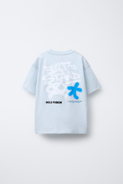 ZARA ФУТБОЛКА С ПРИНТОМ ГРАФФИТИ, ГОЛУБОЙ