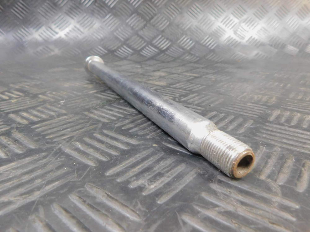 Ось переднего колеса Yamaha Road Star XV1600