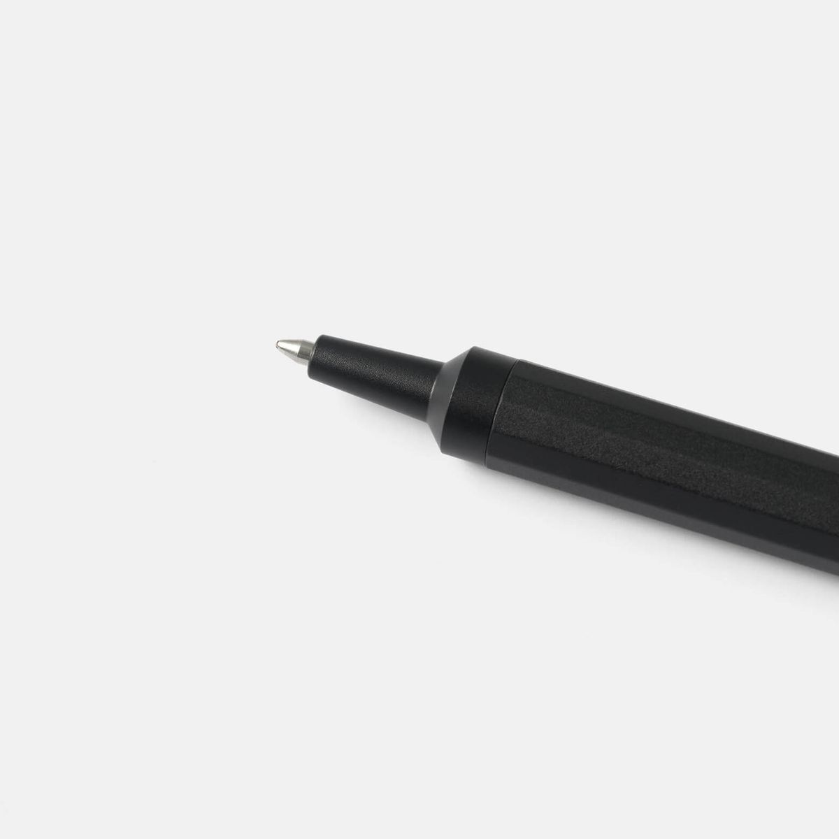 HMM Ballpoint Black — ручка из алюминия