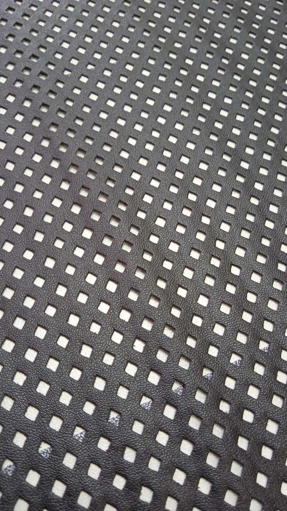 Эко-кожа перфорированная, черная, 0,5м