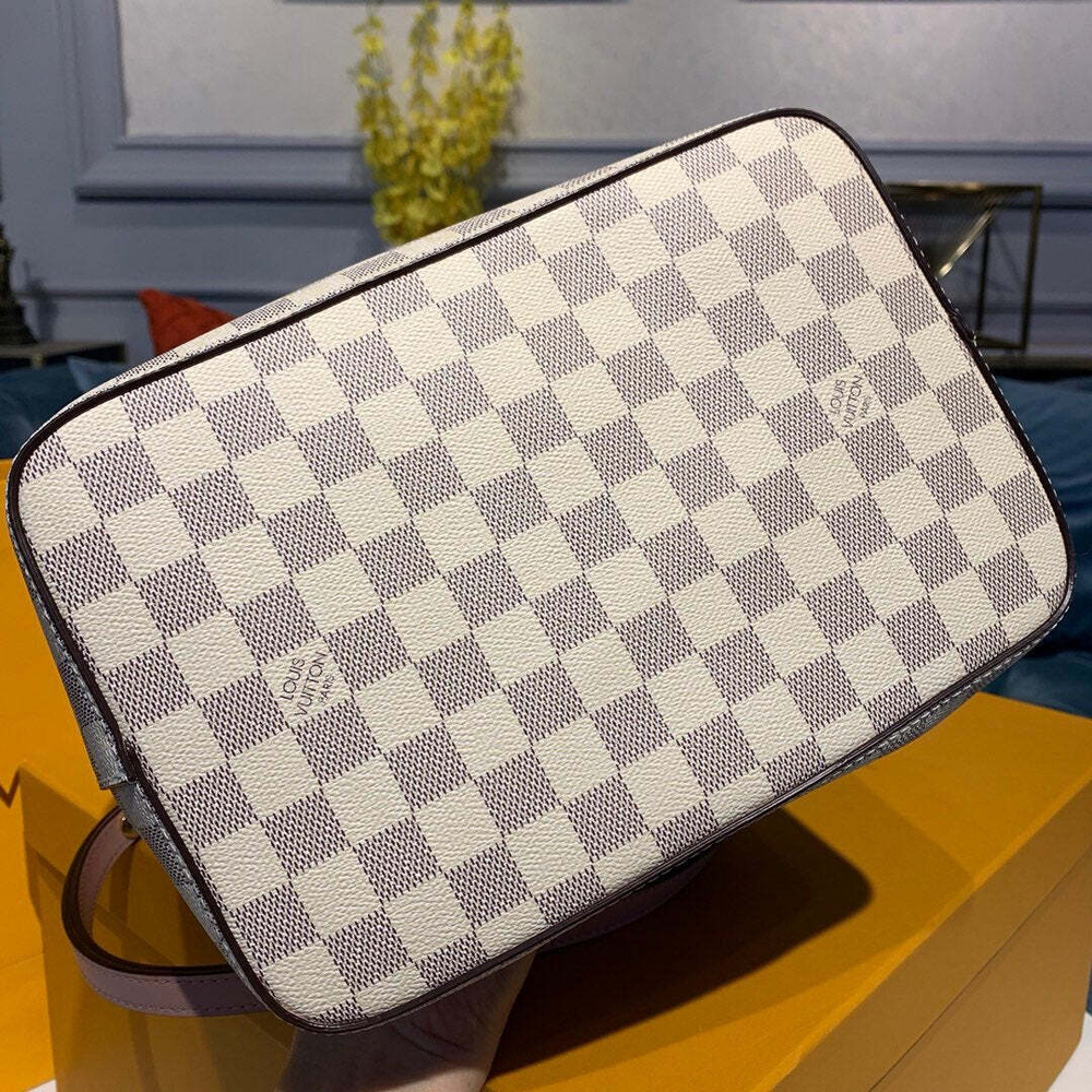 Louis Vuitton NeoNoe MM