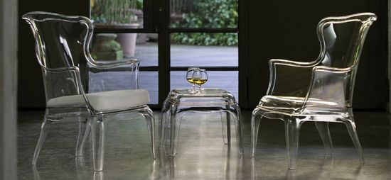 Стол-пуф прозрачный пластиковый Pasha