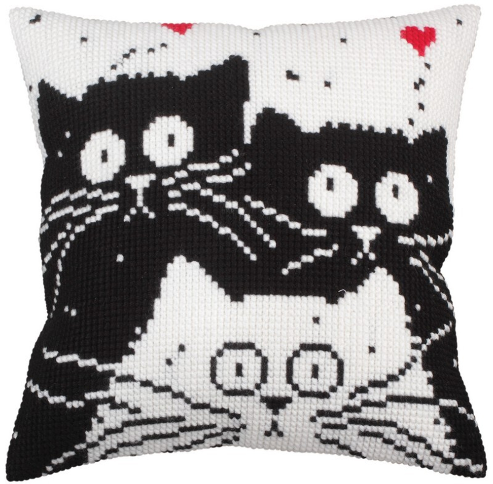 "Влюбленные коты"-5255  подушка