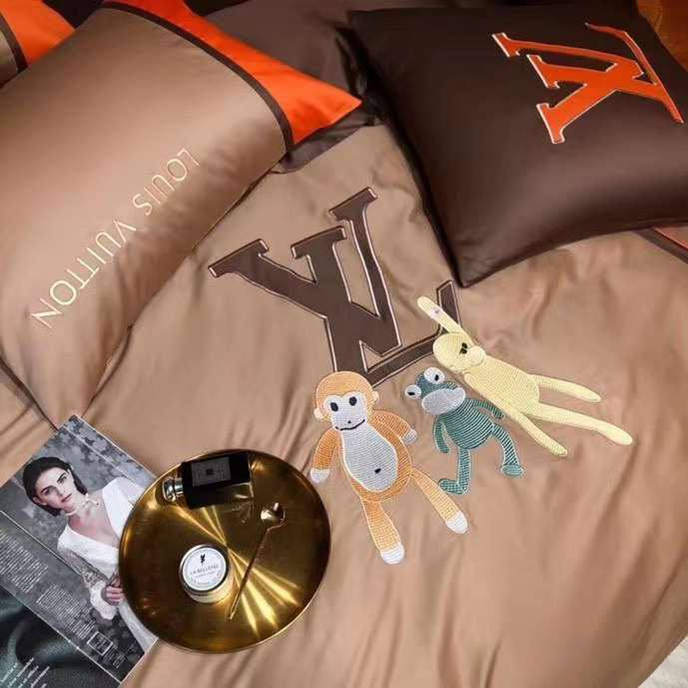 Комплект постельного белья Louis Vuitton