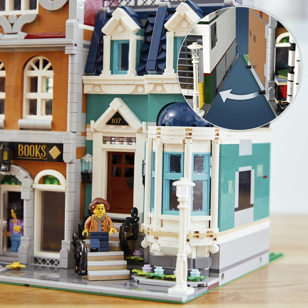 Конструктор LEGO Creator Expert  Книжный магазин 10270