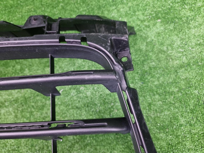 Решетка переднего бампера Porsche Cayenne 3 17-23