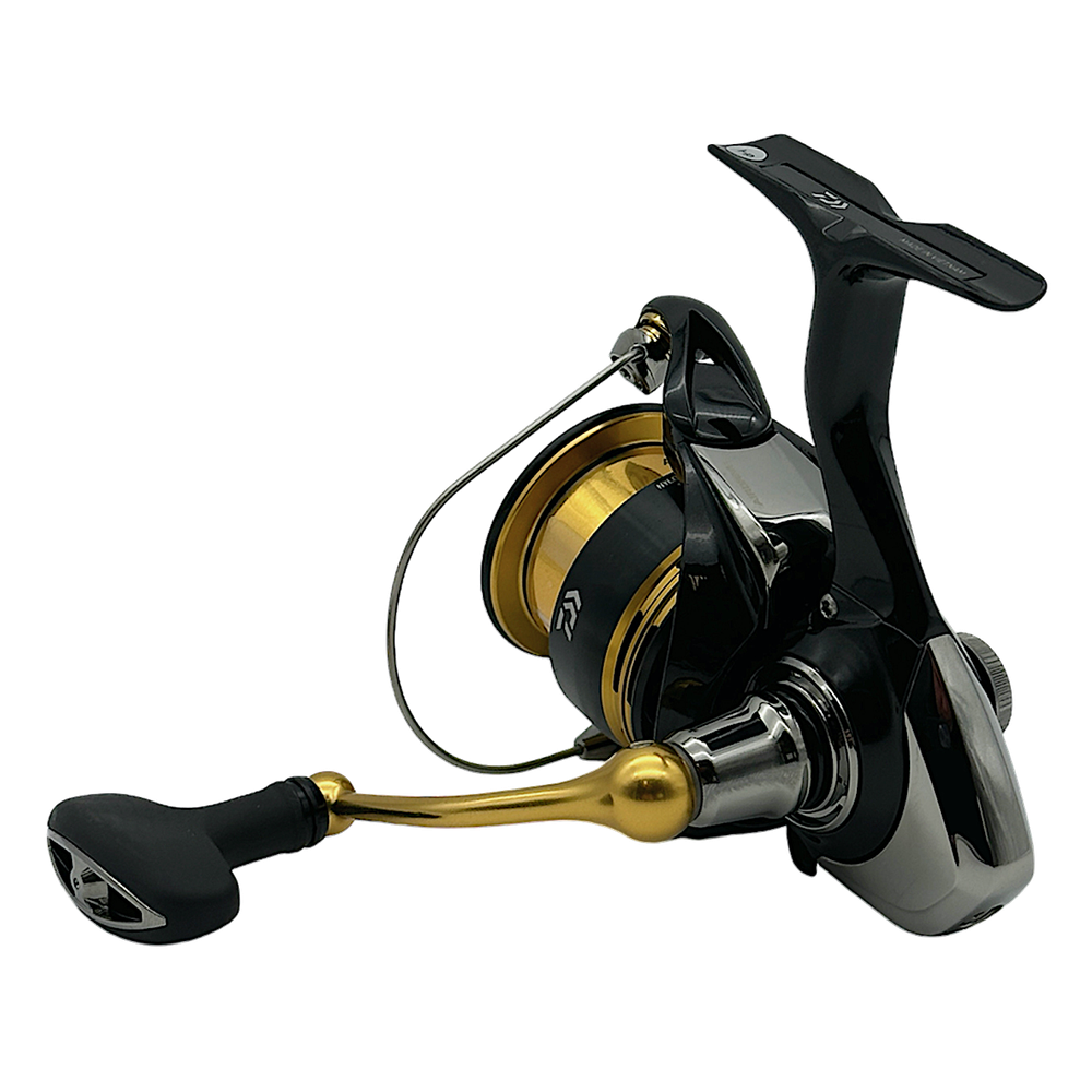 Катушка Daiwa 23 Legalis LT4000-C bb4+1 (5.2:1) 230г max.12кг 0.16/0.25/0.30мм -310/190/130м Обор.82см