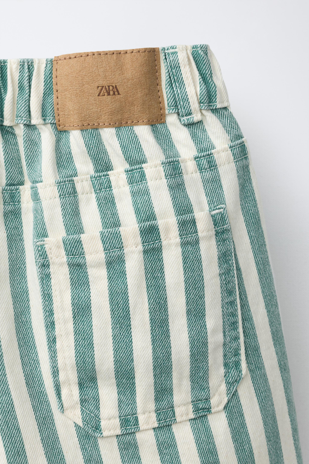 ZARA ДЖИНСОВЫЕ ШОРТЫ BAGGY В ПОЛОСКУ, ЗЕЛЕНАЯ ПОЛОСА