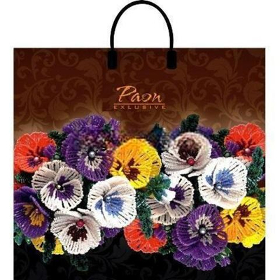 Пакет с пластиковой ручкой ПВД 38х35 (90 мкм) "Грация" лам. (10/100 шт.) Интерпак