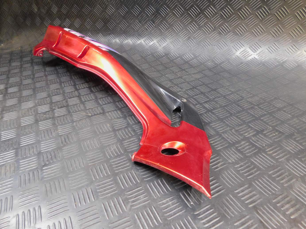 Пластик задний левый Kawasaki ZZR 400 98 053096