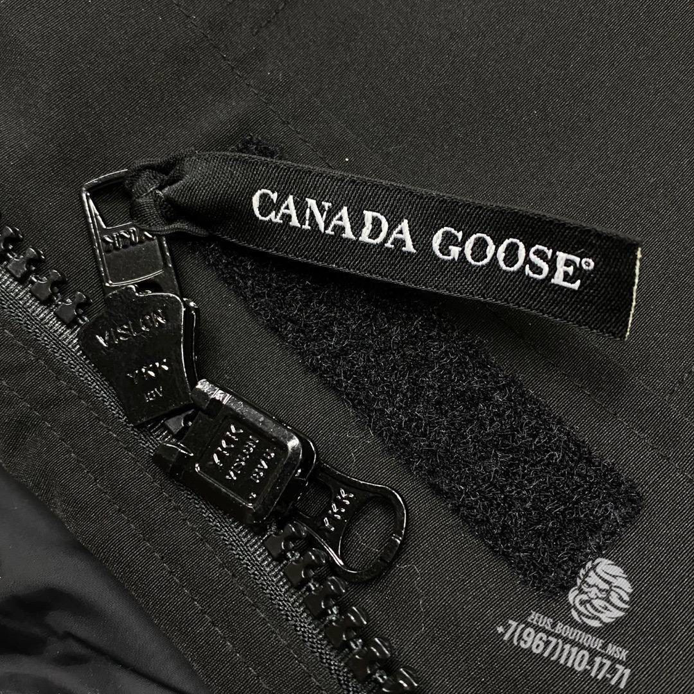 Пуховая парка Canada Goose