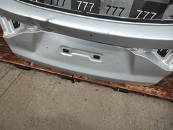 Крышка багажника Kia Rio 4 X-Line 17-нв Б/У Оригинал 73700H0200