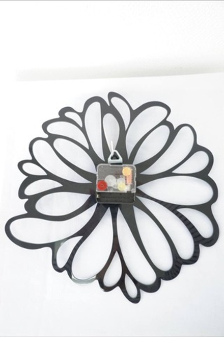 Часы настенные "цветок", новые