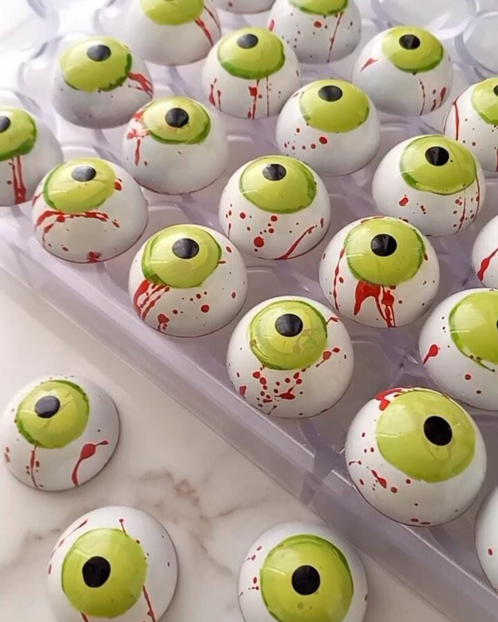 Поликарбонатная форма для шоколада №830