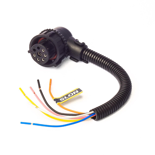 Колодка байонет угловая с 6-ю проводами к задним фонарям