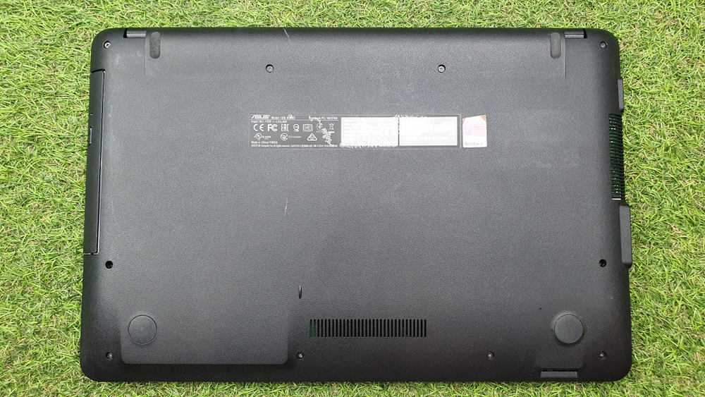 Ноутбук ASUS Pentium/2 ГБ/810M 1ГБ/ R540SC-XX019T 90NB0B23-M00250