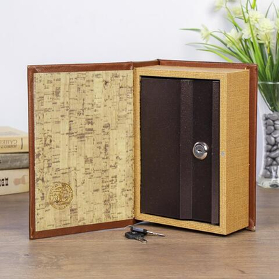 Сейф книга "Мона Лиза" кожзам 22х16х7 см.