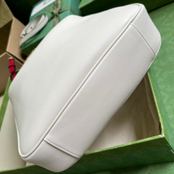 Gucci Diana Medium Shoulder Bag