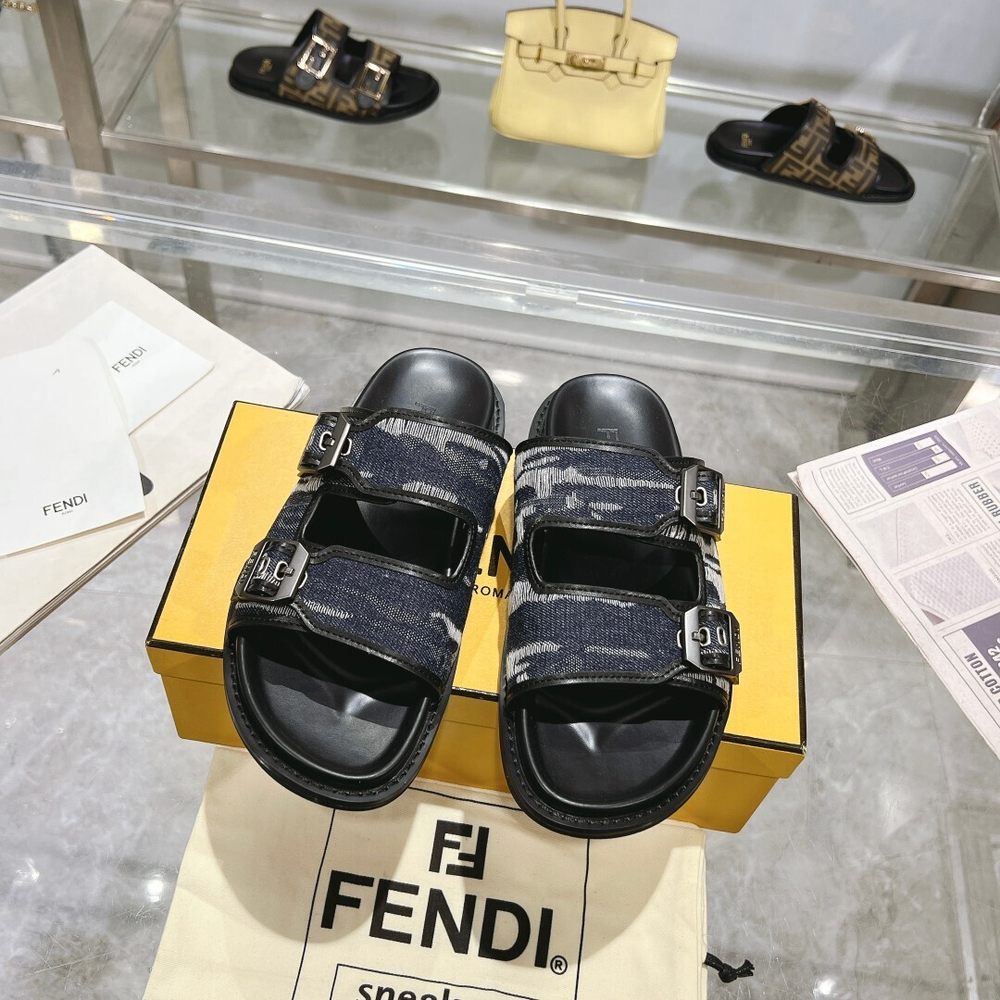 Fendi Feel Slides