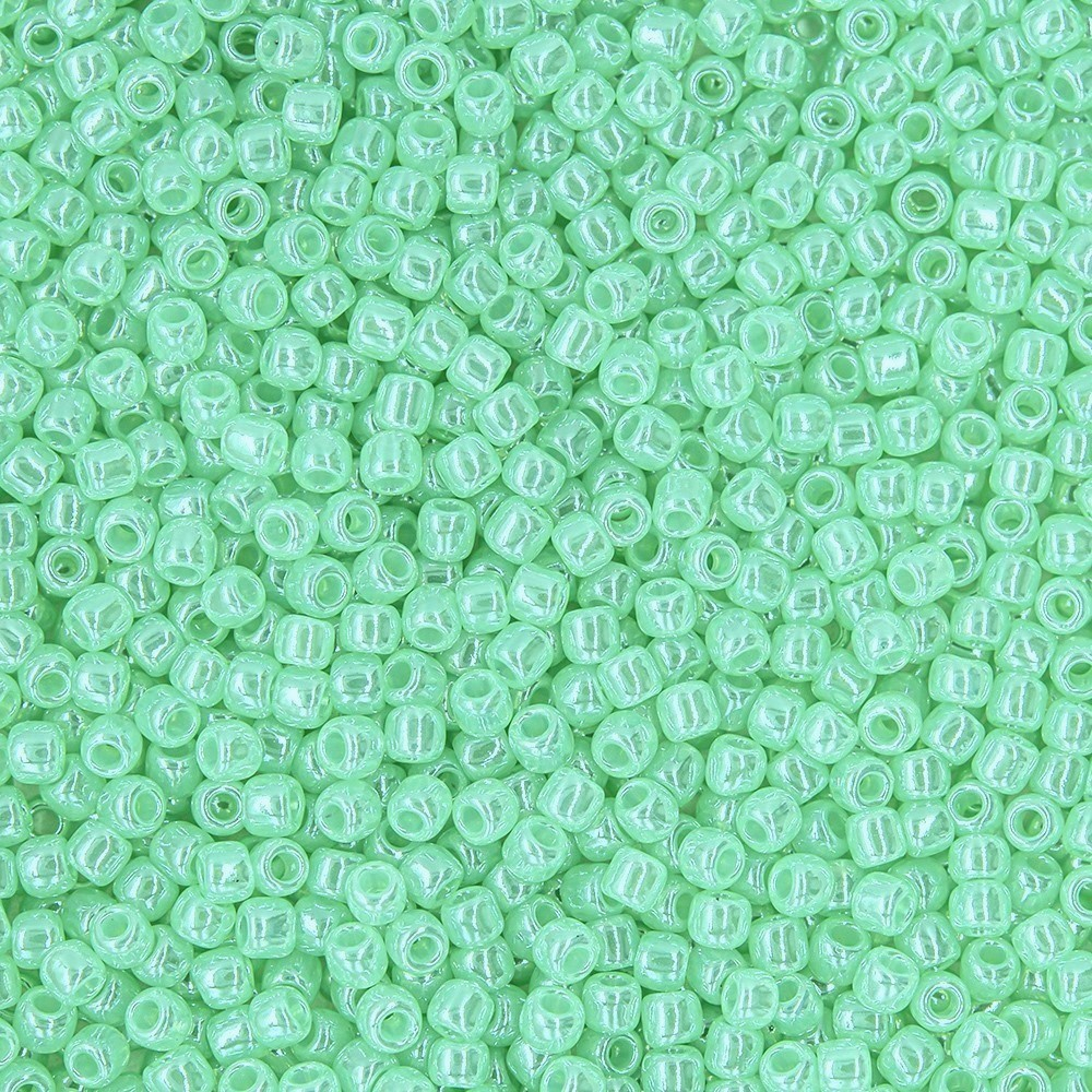 Японский бисер TOHO Round 11/0 (№144), жемчужный глянцевый