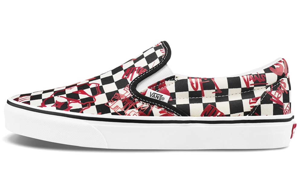 Vans Classic Slip On "Black White Red"