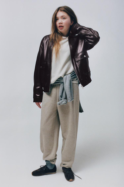 ZARA КУРТКА ИЗ ИСКУССТВЕННОЙ КОЖИ С КАРМАНАМИ, КОРИЧНЕВЫЙ