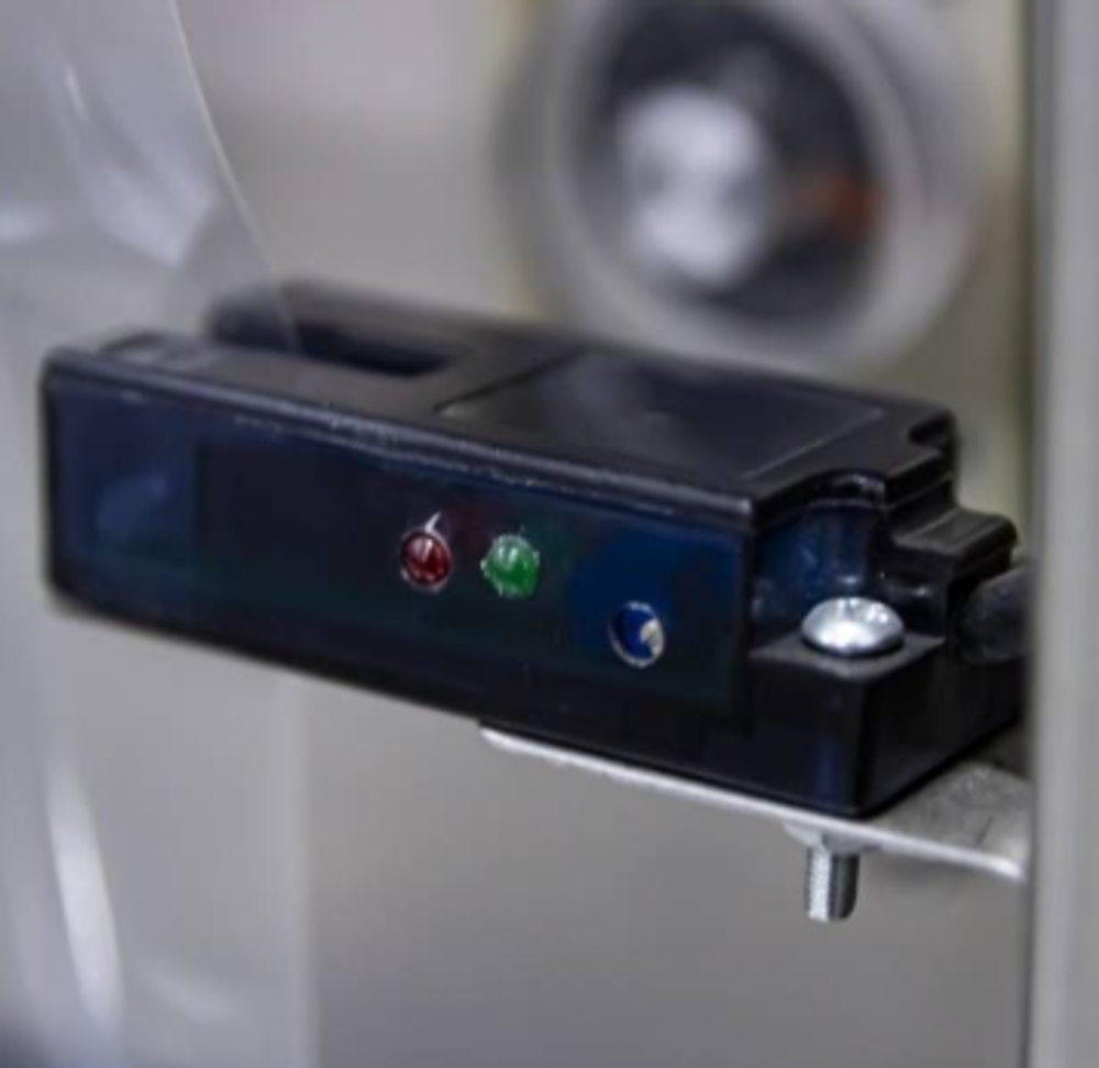 Запайщик лотков Hualian Machinery HL-95A (187х137, газонаполнение)