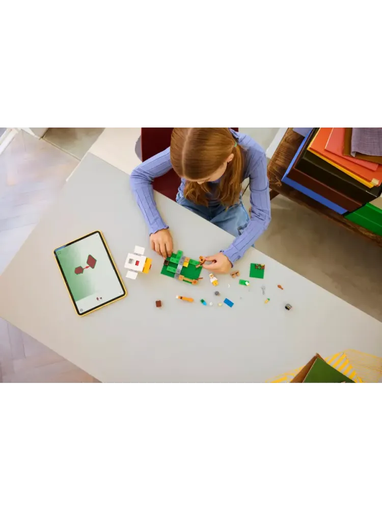 Конструктор Minecraft 21585 Птицефабрика