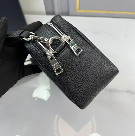 Сумка через плечо Prada черный