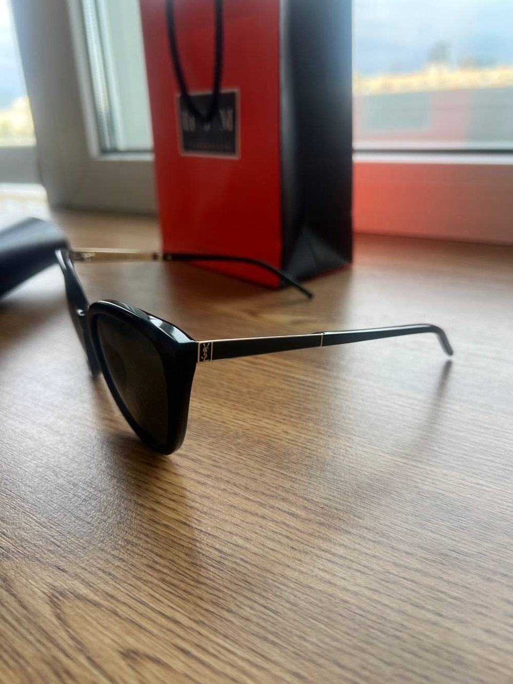 Очки Saint Laurent