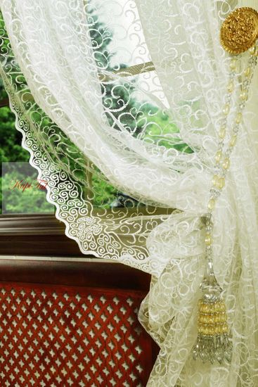 Тюль сетка с вышивкой Веточки-T (кремовый)