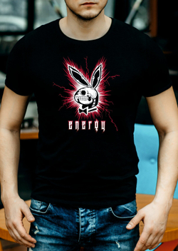 Футболка черная с принтом Кролик Энерджи