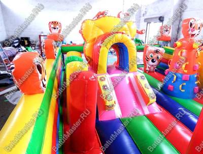 Коммерческий батут "Тигриная страна 2" 12*6*6 м