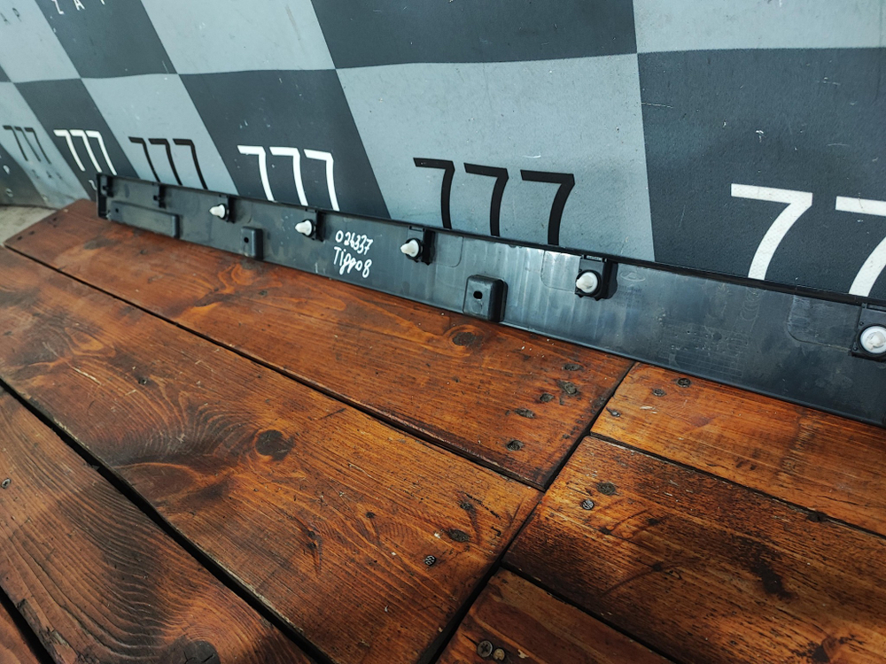 Накладка порога правая Chery Tiggo 8 Pro 20-22 Б/У Оригинал 609000089AA