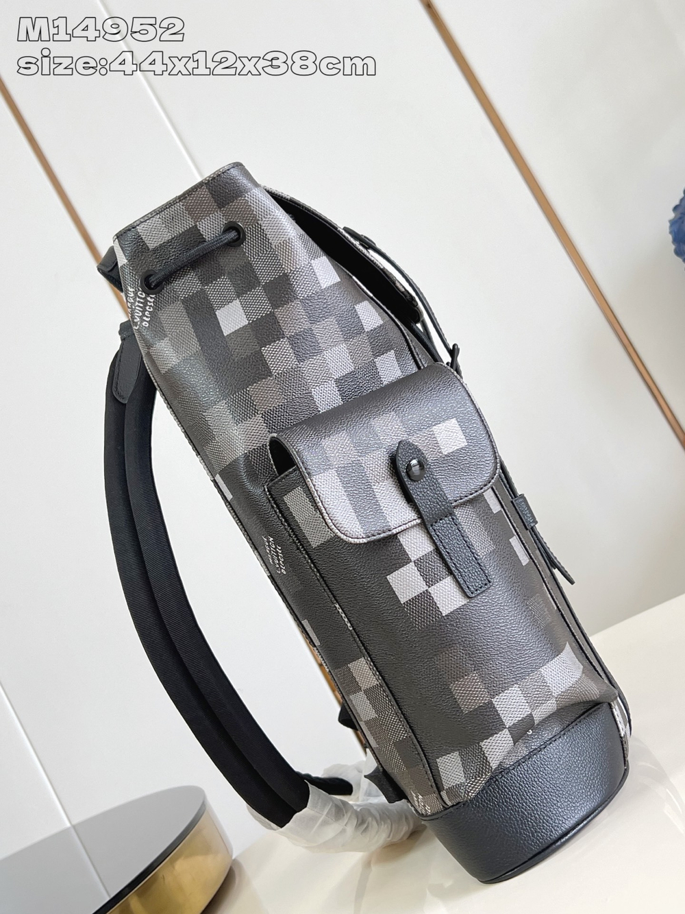 Louis Vuitton Christopher MM