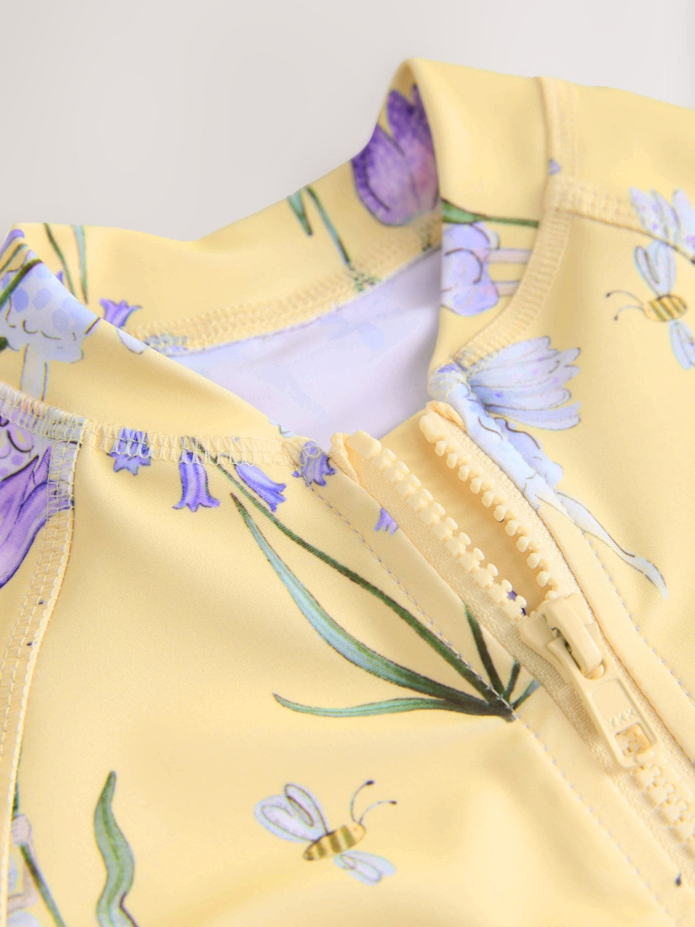 Купальник слитный и кепка в комплекте для девочки Next AB7-030, Светло-желтый