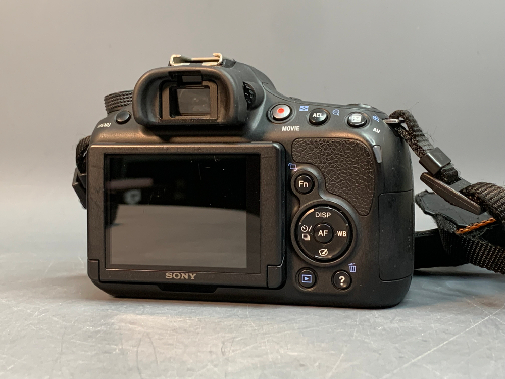 Sony A58 Kit DT 18-55mm SAM 3.5-5.6 11.600 кадров