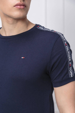 футболка Tommy Hilfiger - темно-синий(UM0UM00562)