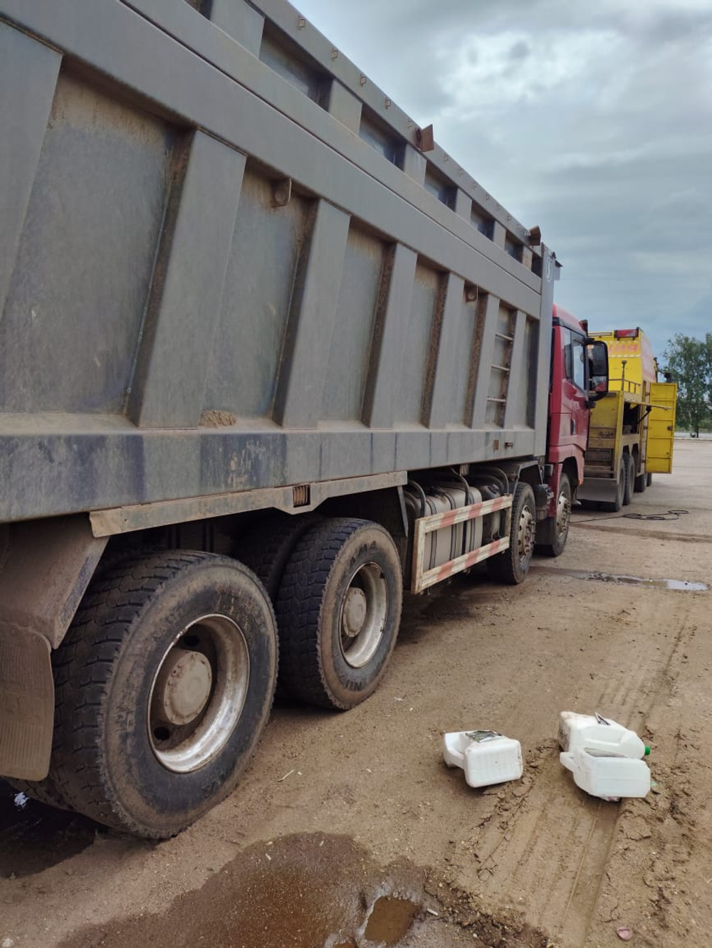 Shacman (Shaanxi) SX* 8x4 Самосвал SX331863366 (Дизельный, 12,5 л, 544 л.с., МТ)