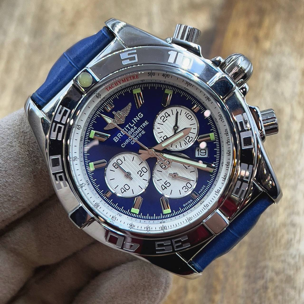 Часы Breitling